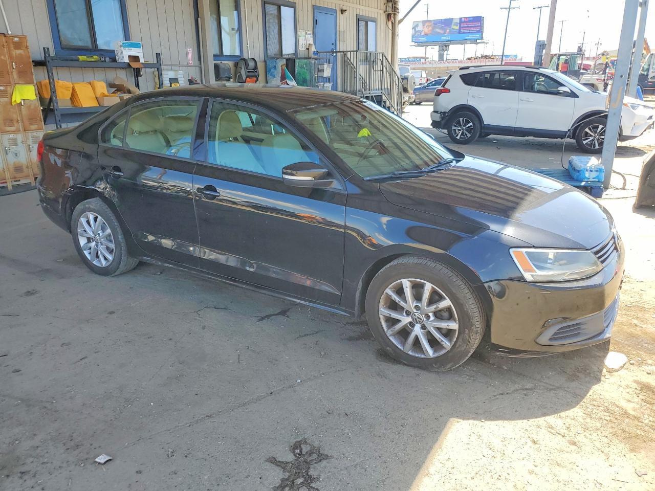 2012 VOLKSWAGEN JETTA