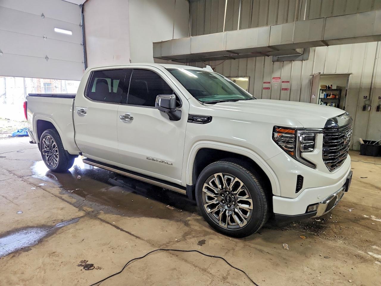 2024 GMC Sierra