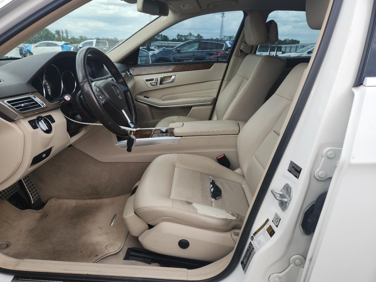 2014 MERCEDES-BENZ E-Class