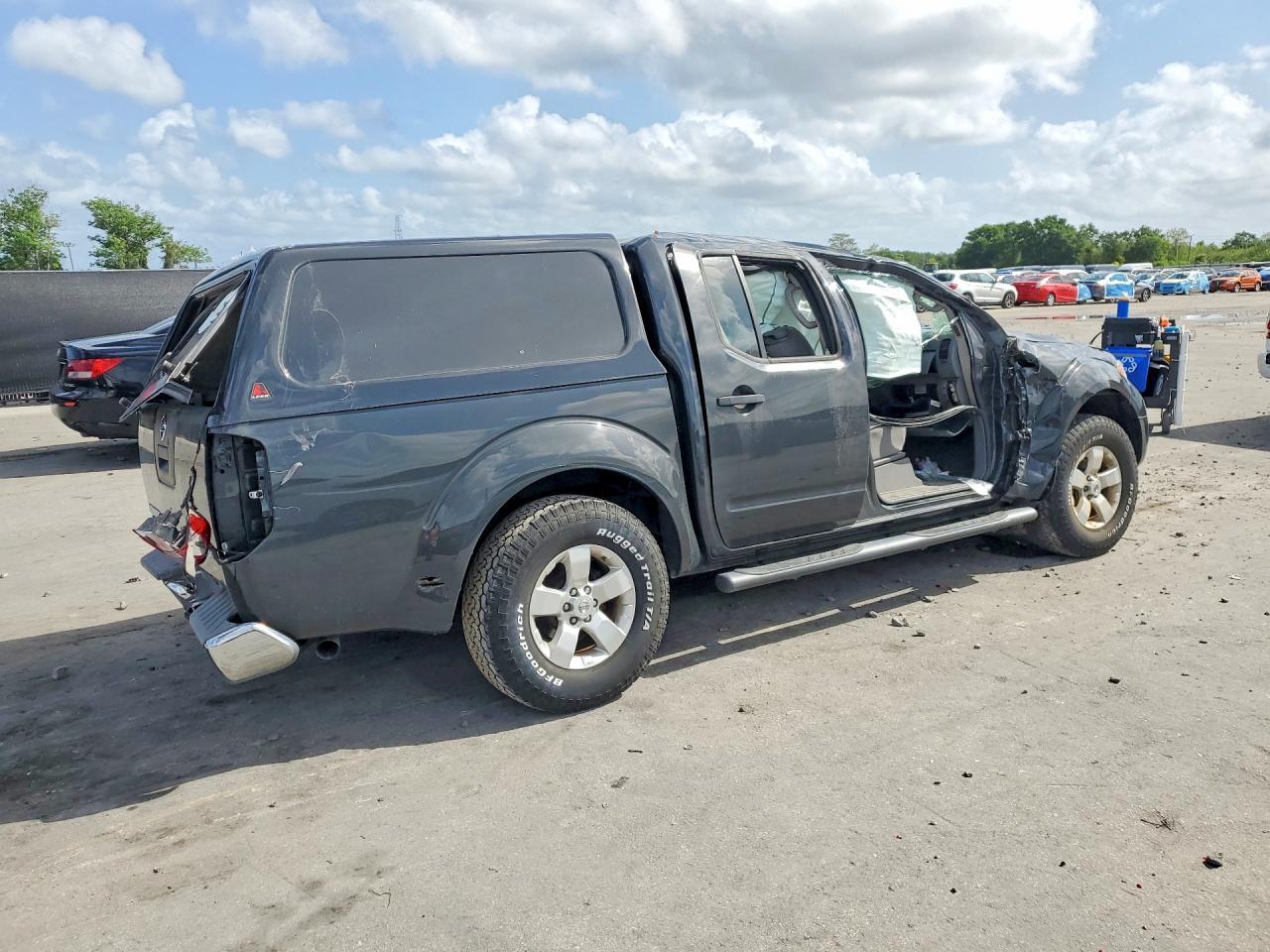 2012 NISSAN Frontier