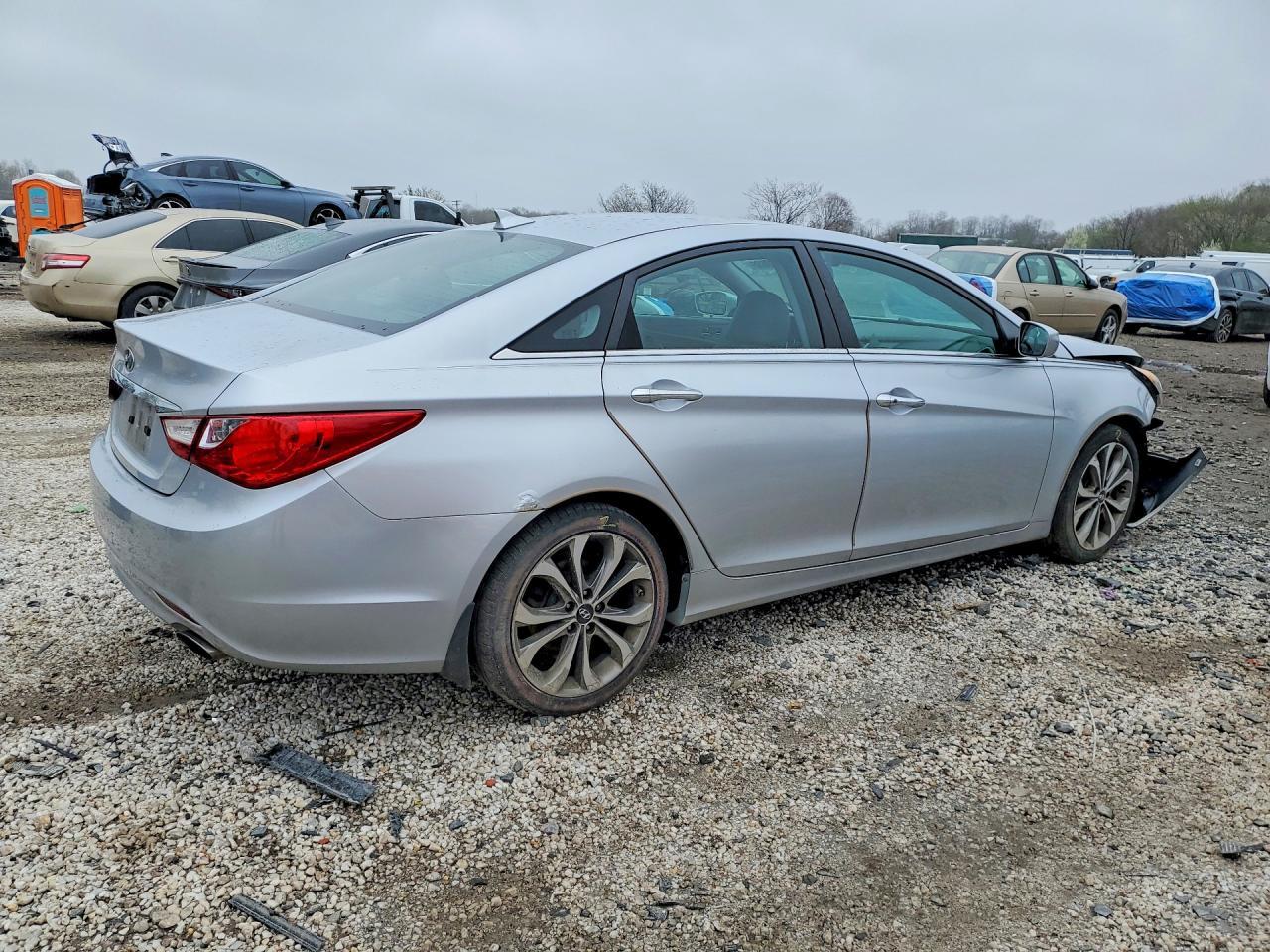 2013 HYUNDAI SONATA