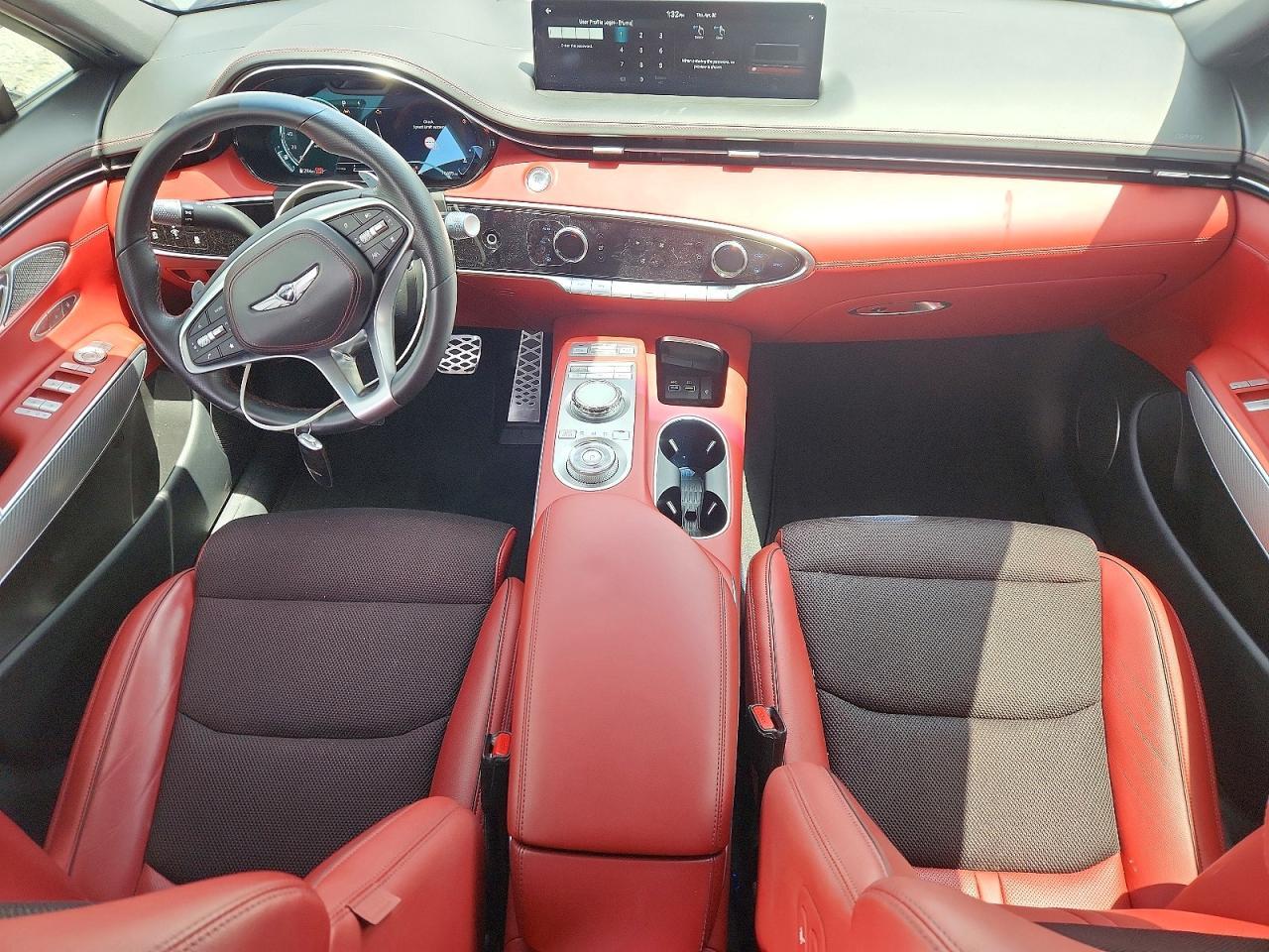 2023 GENESIS GV70