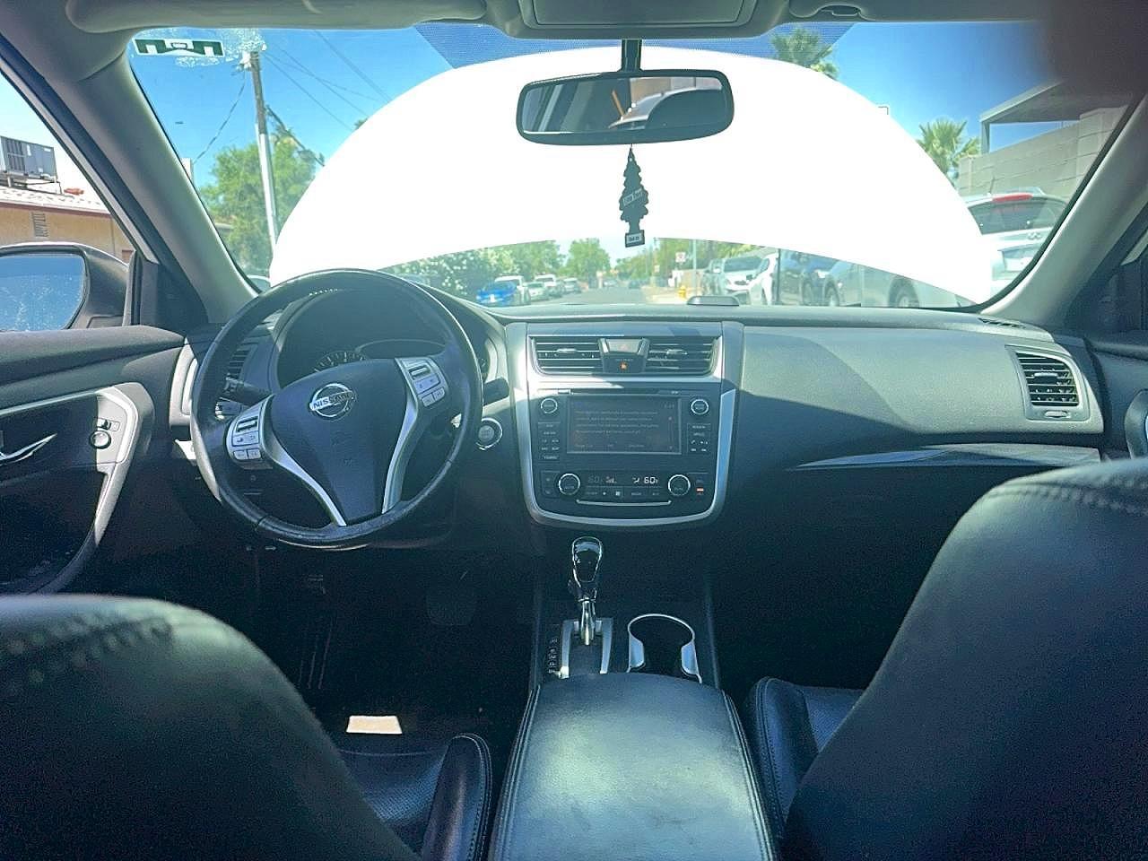 2017 NISSAN ALTIMA