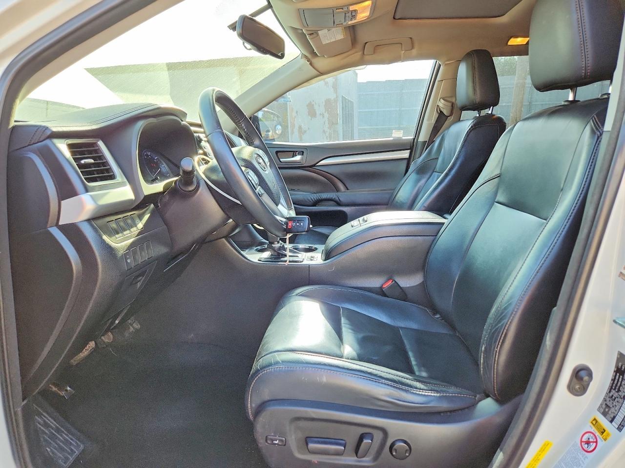2015 TOYOTA HIGHLANDER