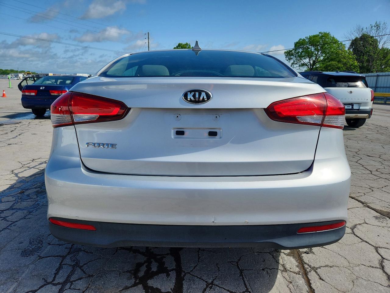 2017 KIA FORTE