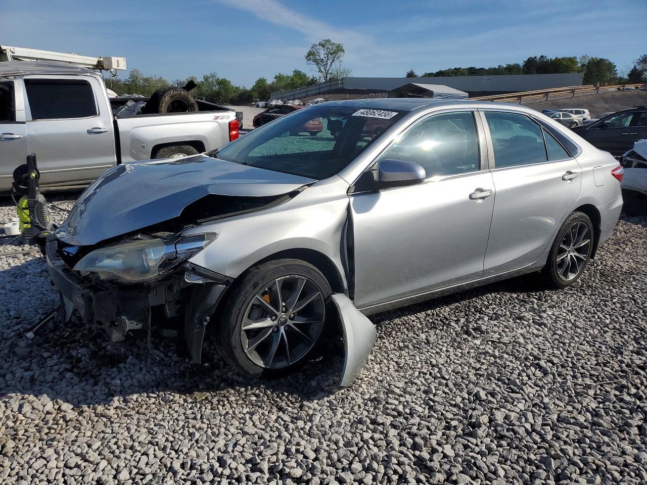 2016 TOYOTA CAMRY