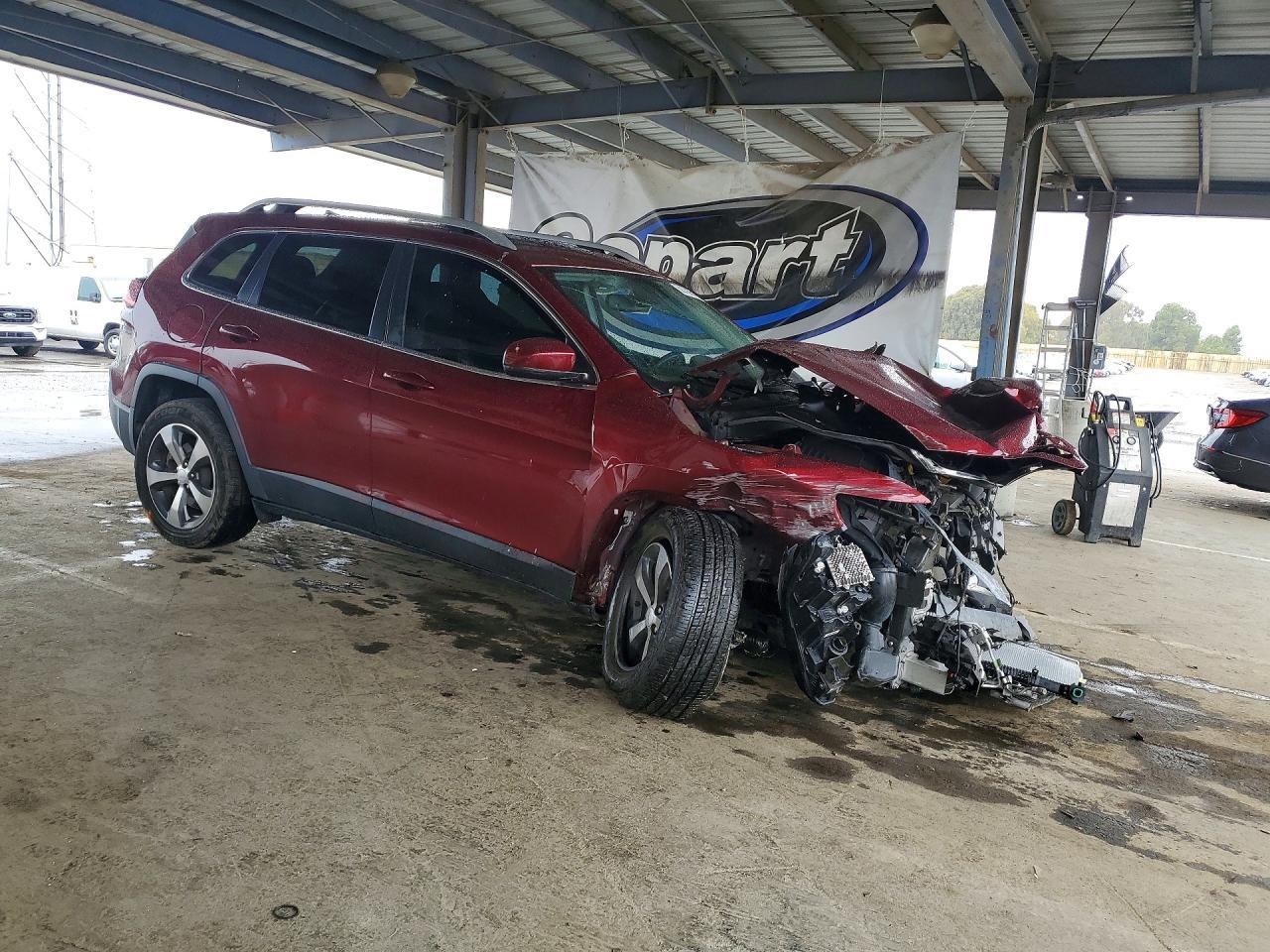 2019 JEEP CHEROKEE