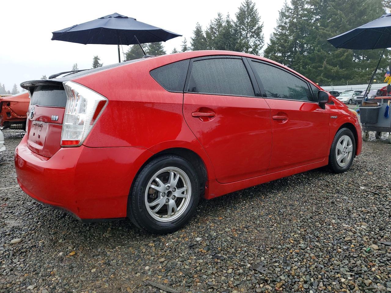 2011 TOYOTA PRIUS