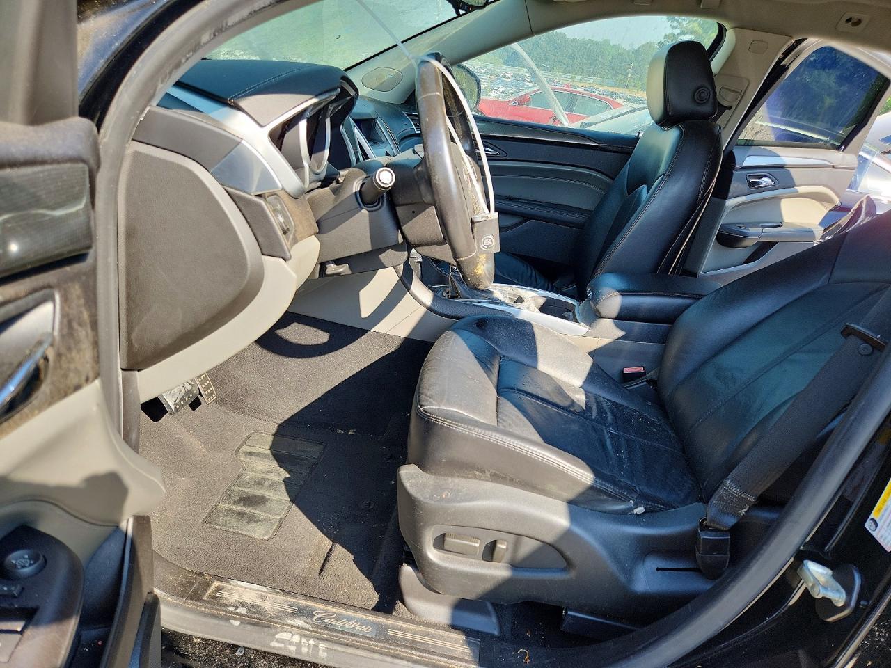 2010 CADILLAC SRX