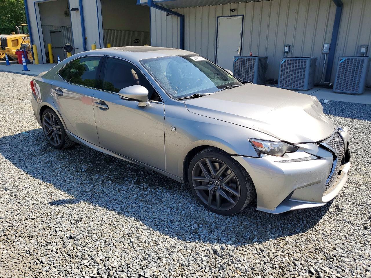 2016 LEXUS IS 200t