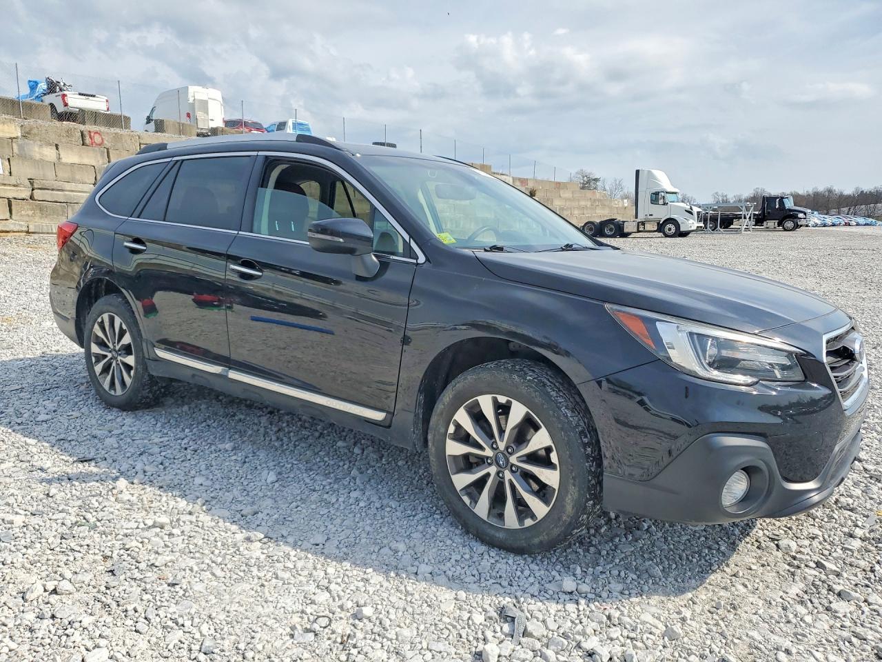 2019 SUBARU Outback