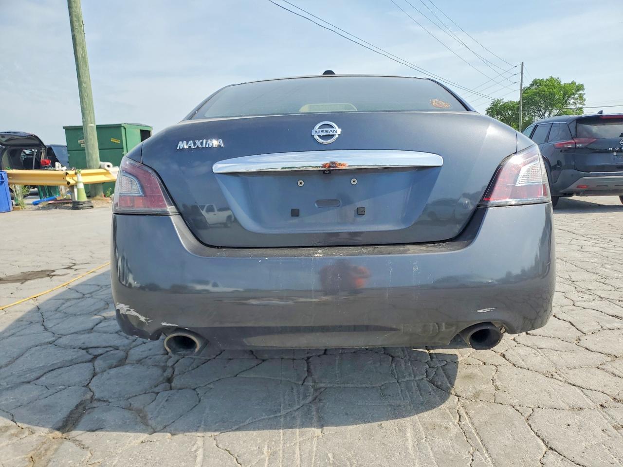 2012 NISSAN Maxima