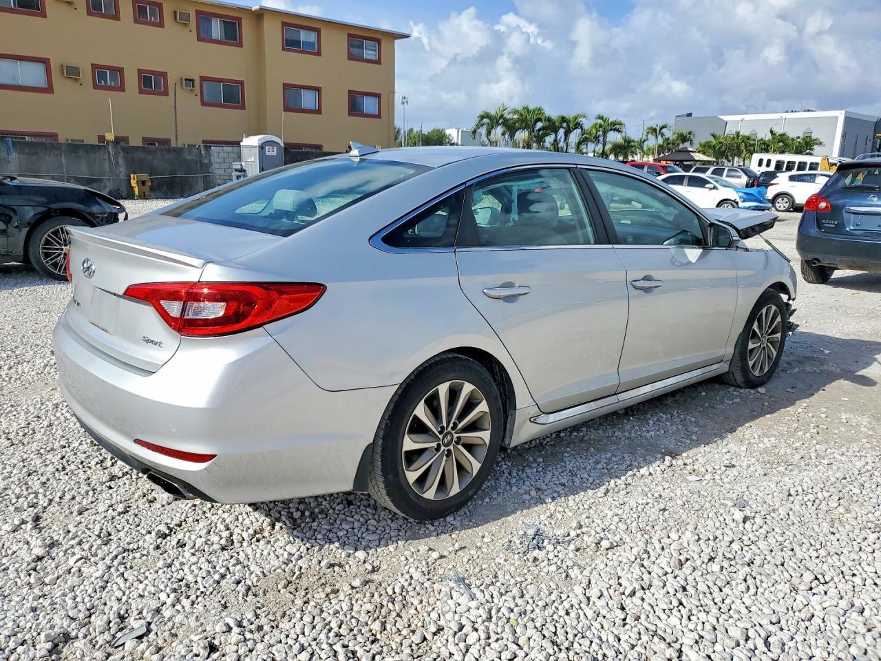 2016 HYUNDAI SONATA