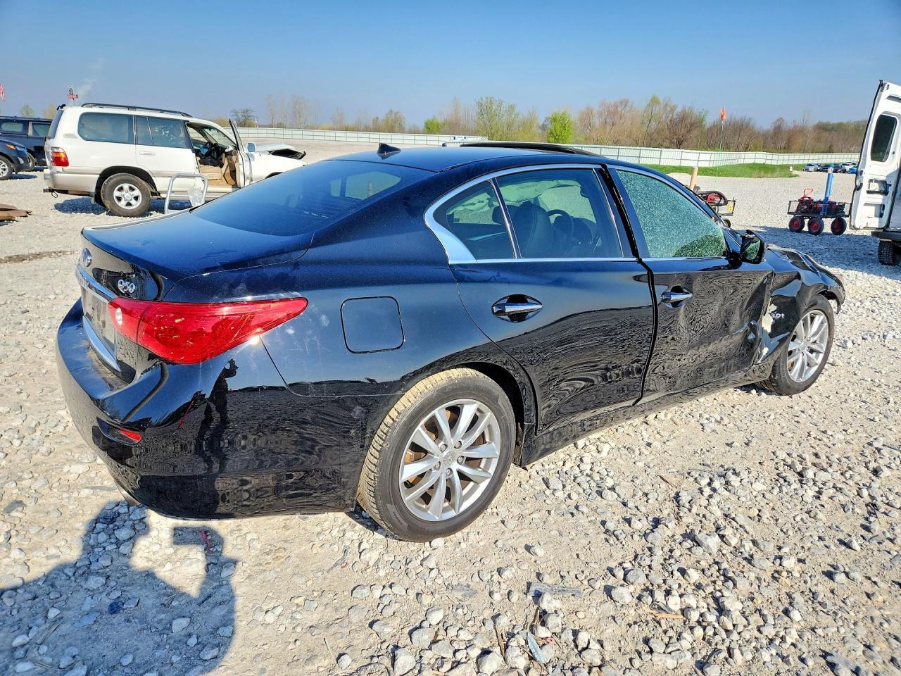 2016 INFINITI Q50