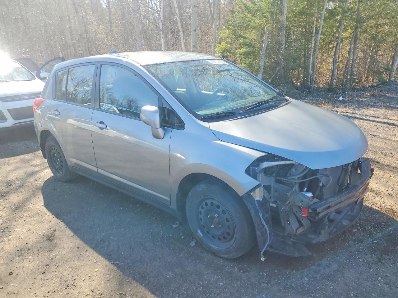 2012 NISSAN VERSA