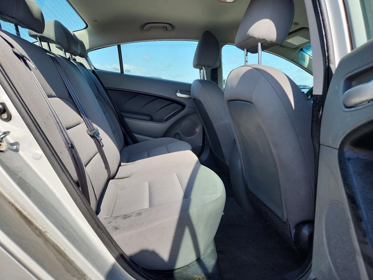 2017 KIA FORTE