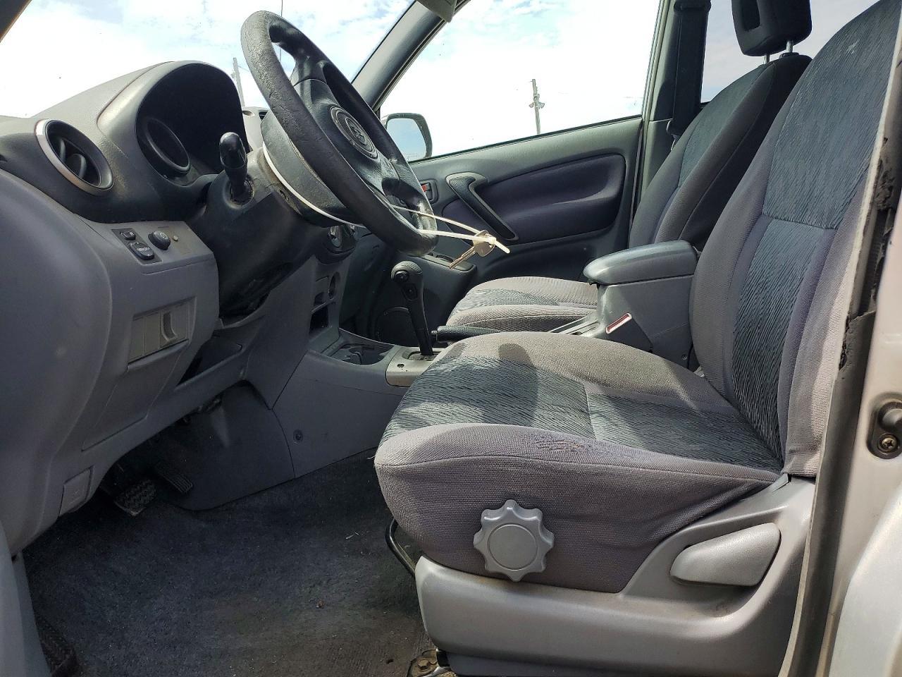 2003 TOYOTA RAV4