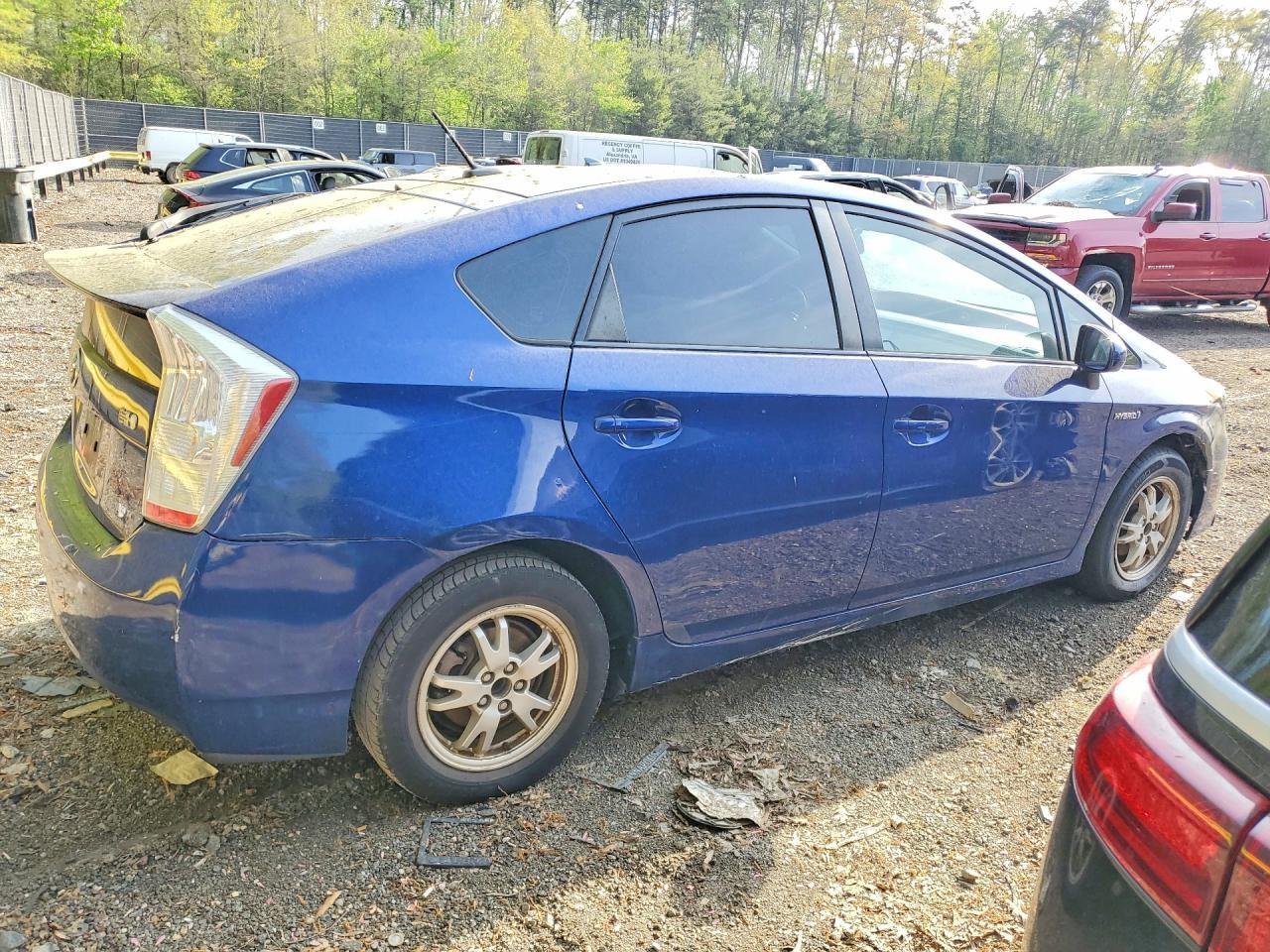 2011 TOYOTA PRIUS