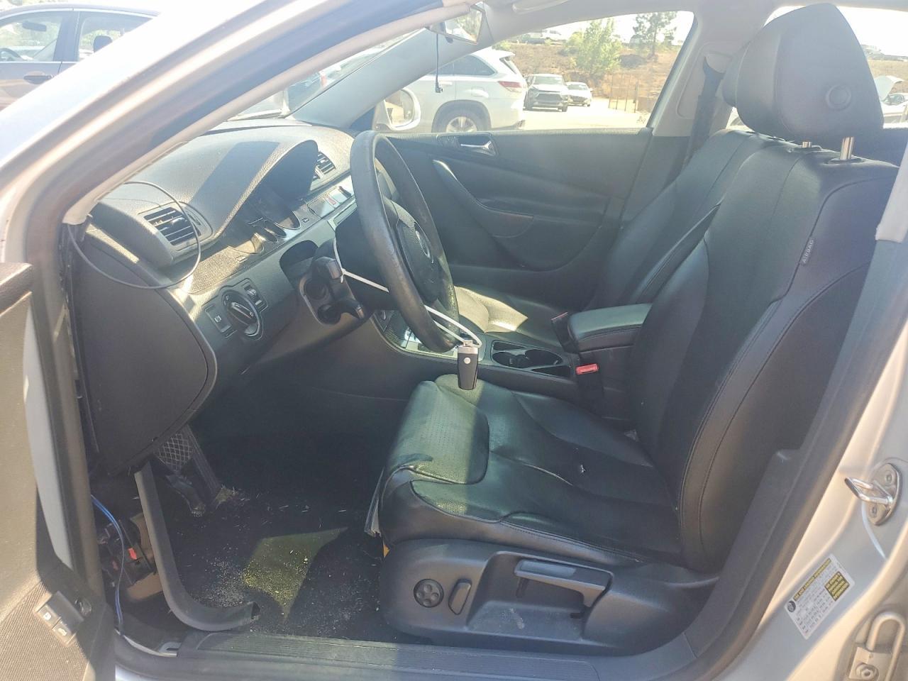 2007 VOLKSWAGEN Passat