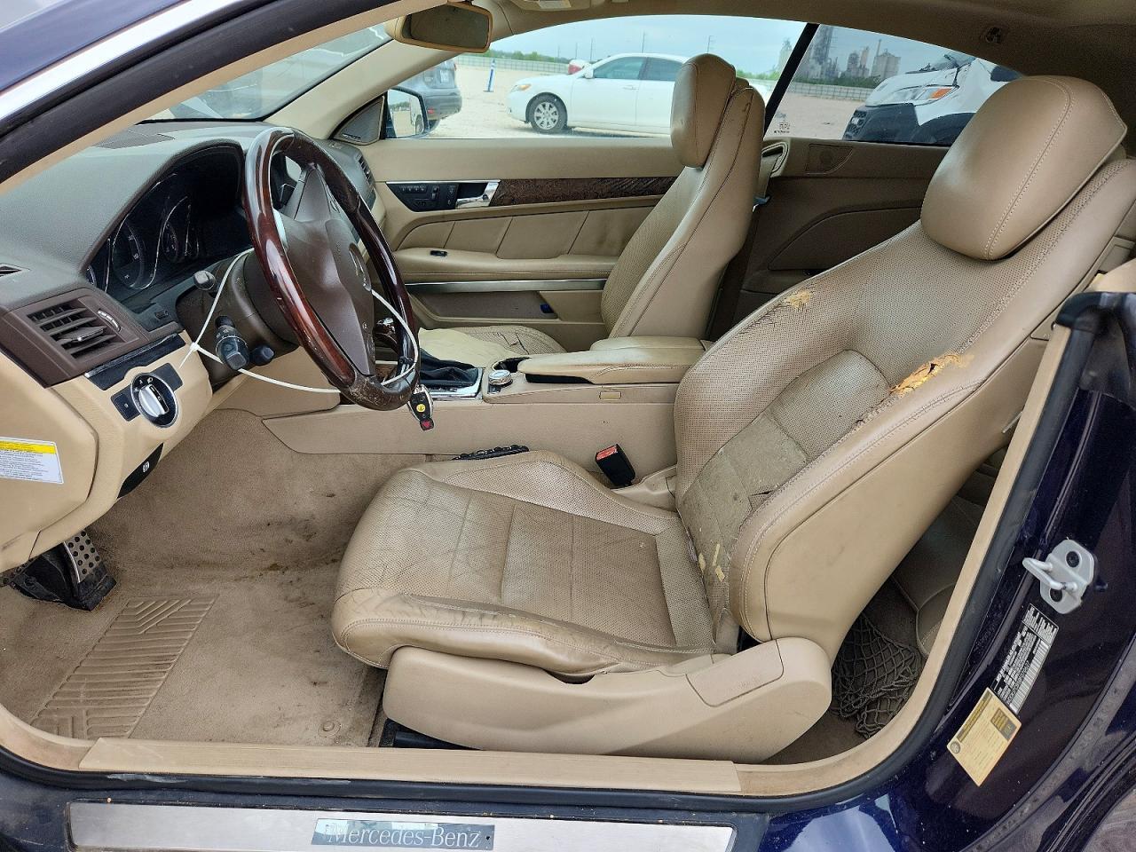 2011 MERCEDES-BENZ E-Class