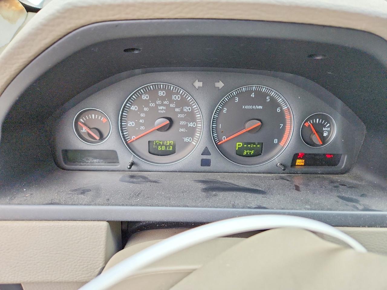 2006 VOLVO XC90
