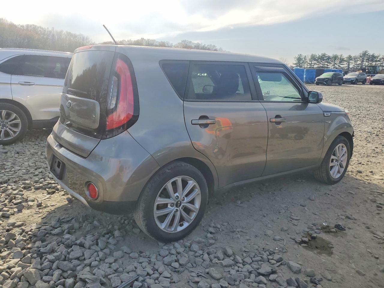 2017 KIA SOUL