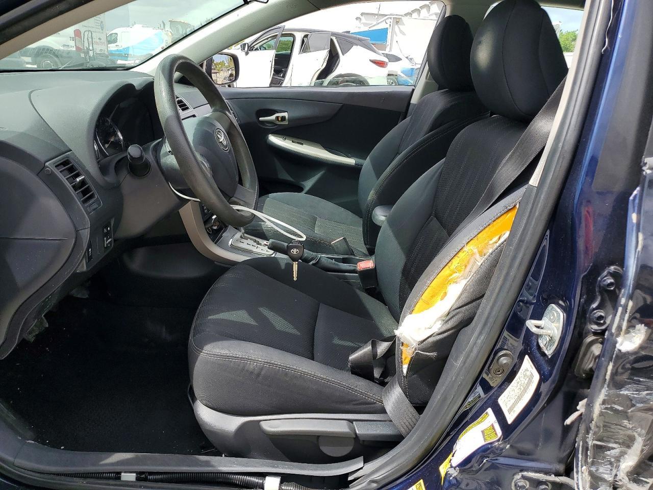 2013 TOYOTA COROLLA