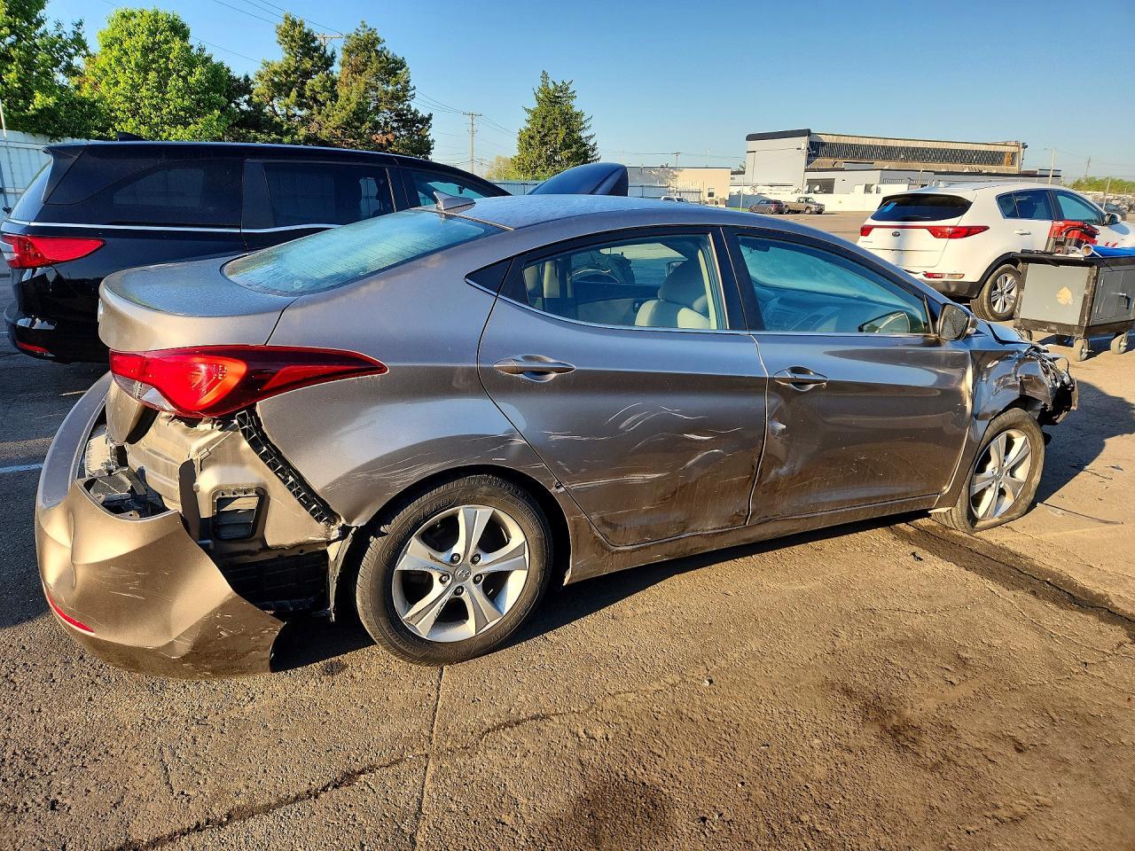 2016 HYUNDAI ELANTRA