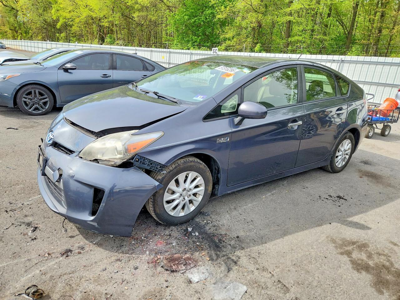 2013 TOYOTA Prius Plug-In