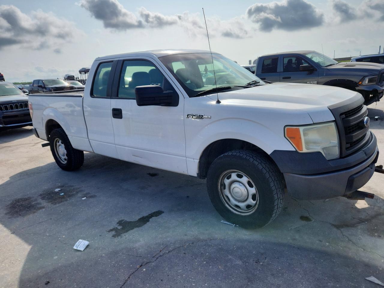 2014 FORD F-150
