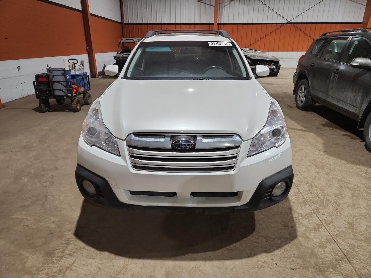 2014 SUBARU Outback