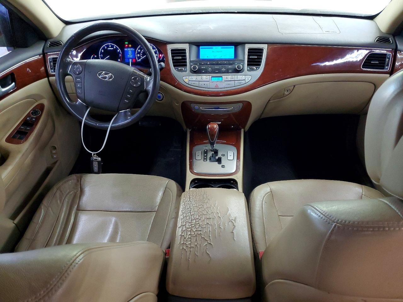 2014 HYUNDAI GENESIS
