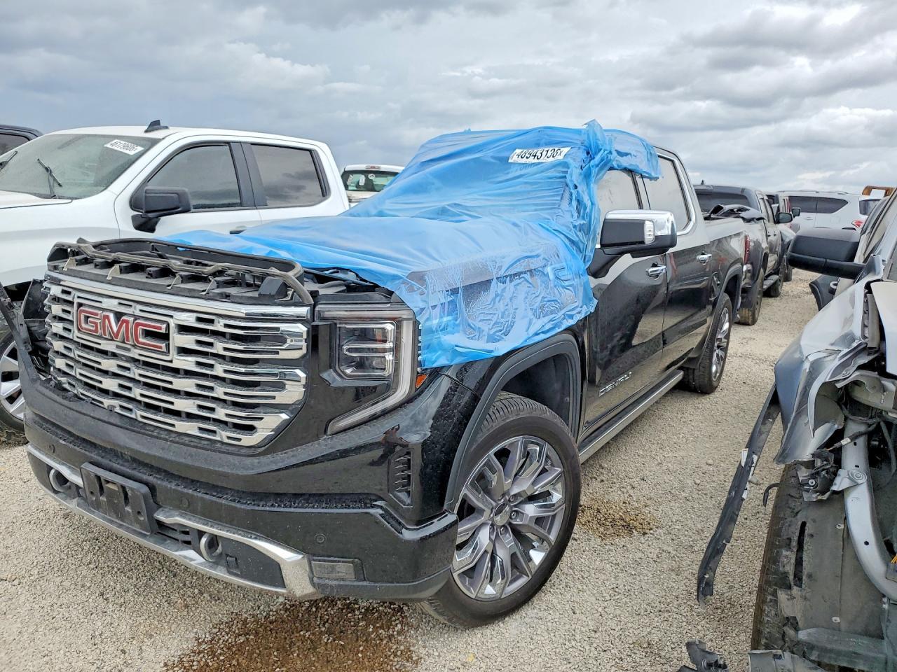 2023 GMC Sierra