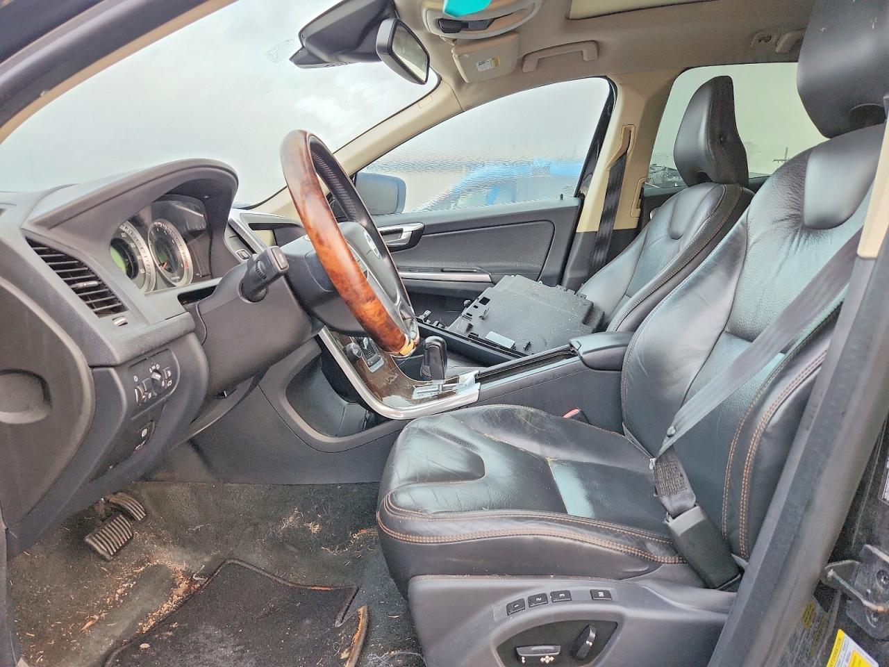 2012 VOLVO XC60
