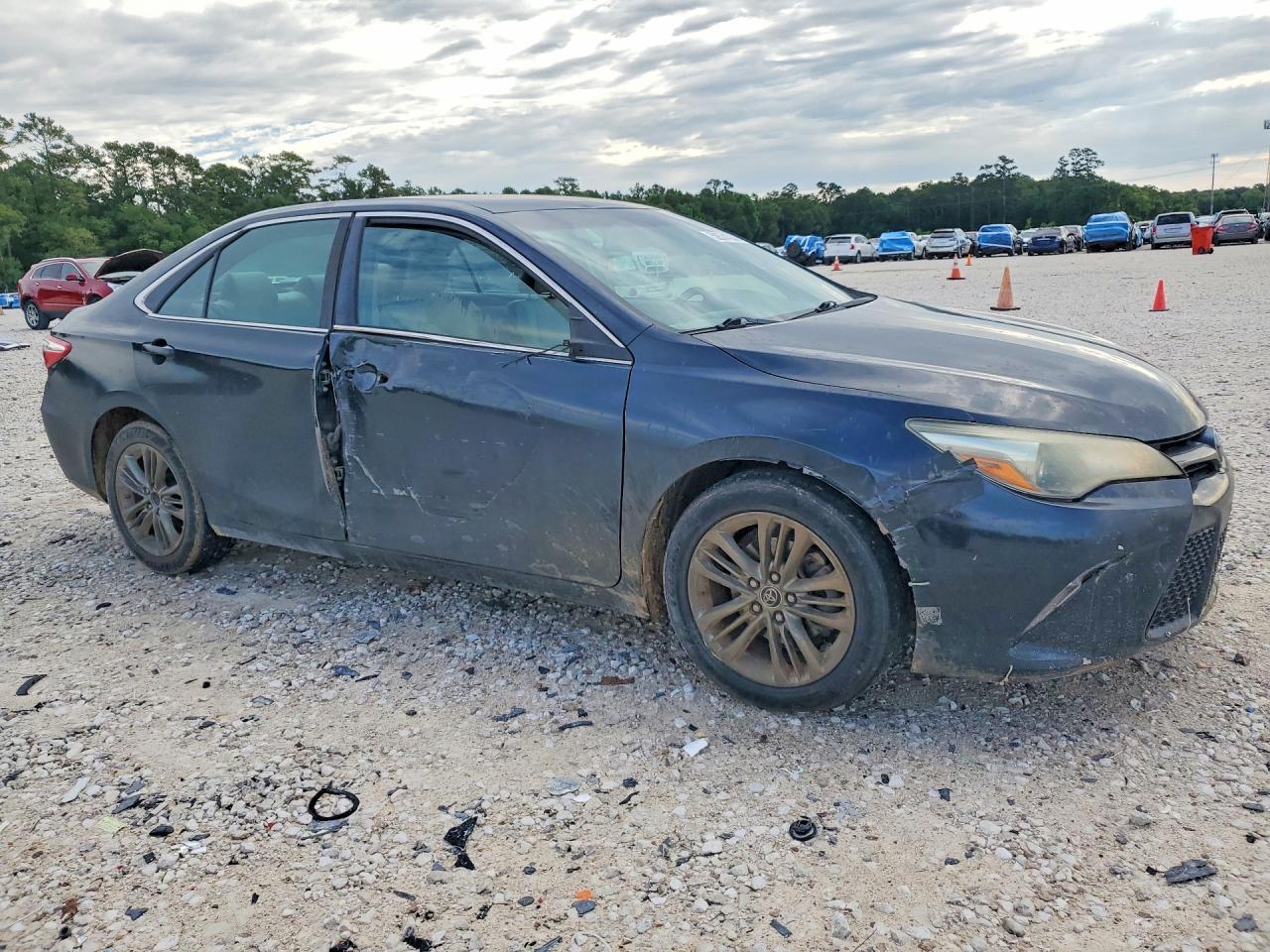 2015 TOYOTA CAMRY