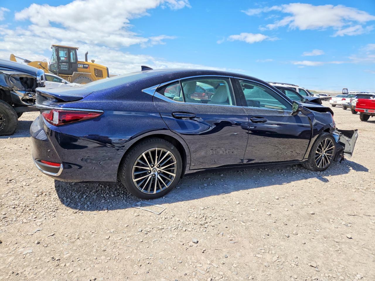 2023 LEXUS ES 300H