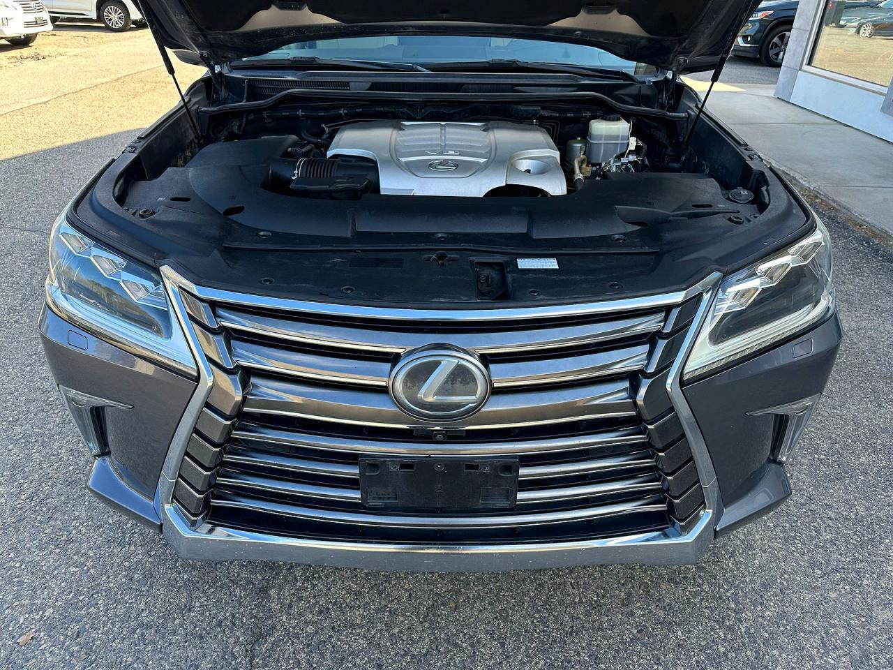 2017 LEXUS LX 570
