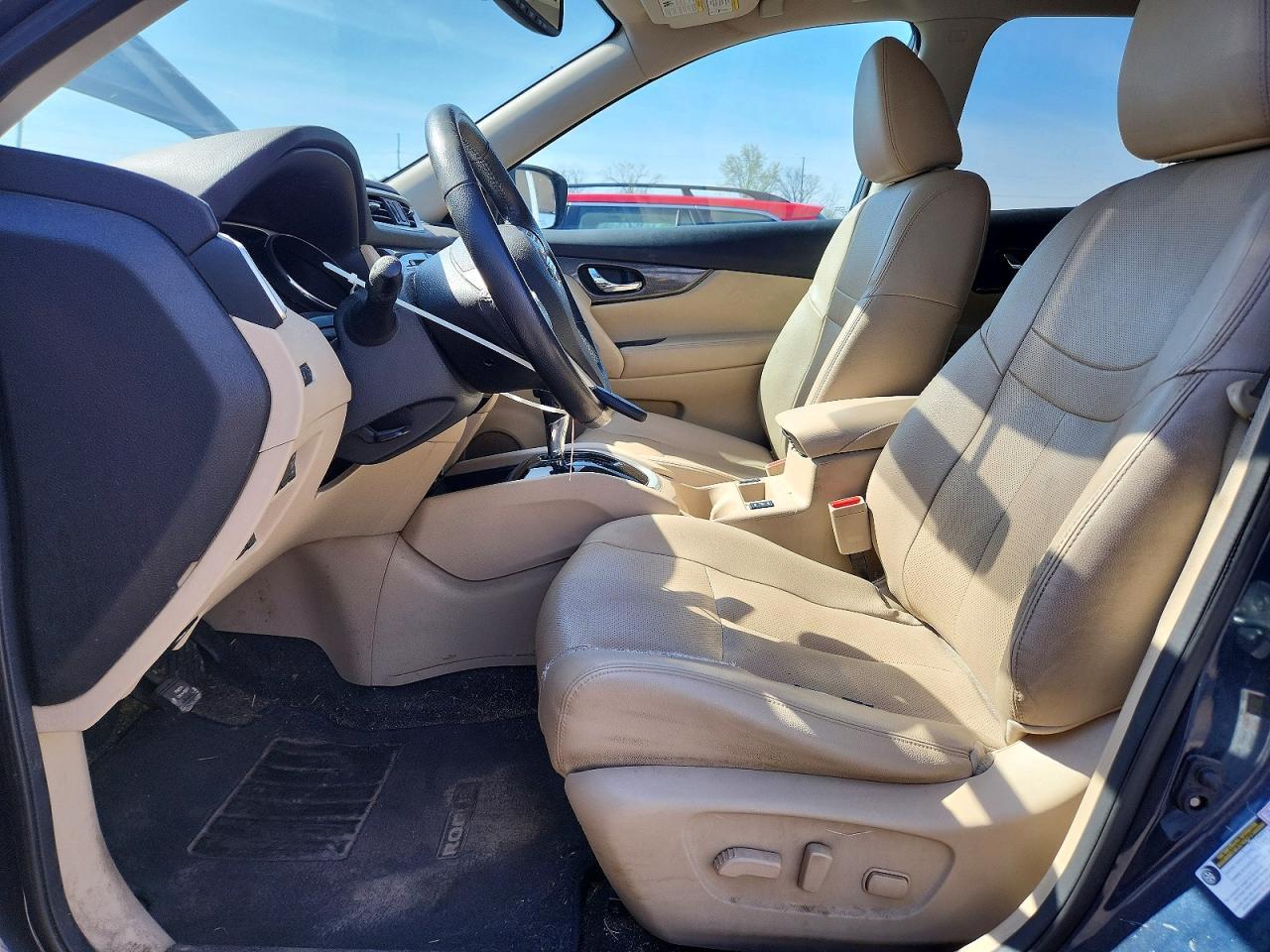 2016 NISSAN ROGUE