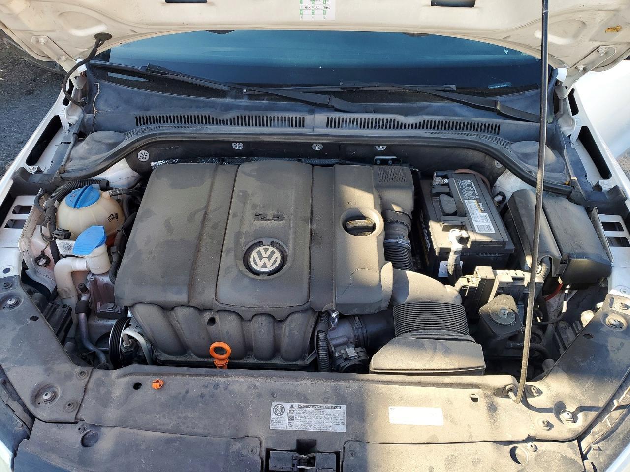 2012 VOLKSWAGEN JETTA
