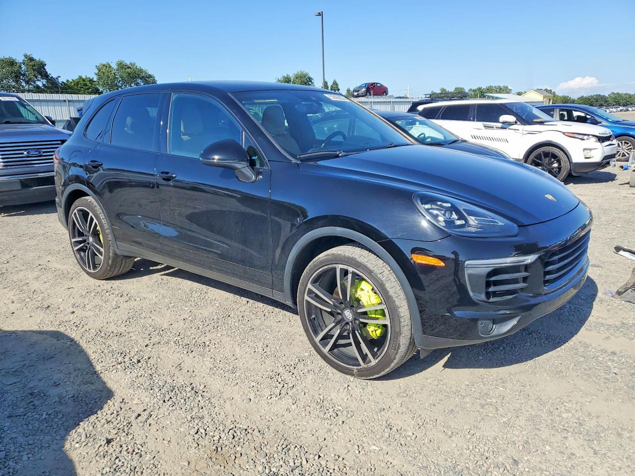 2016 PORSCHE CAYENNE