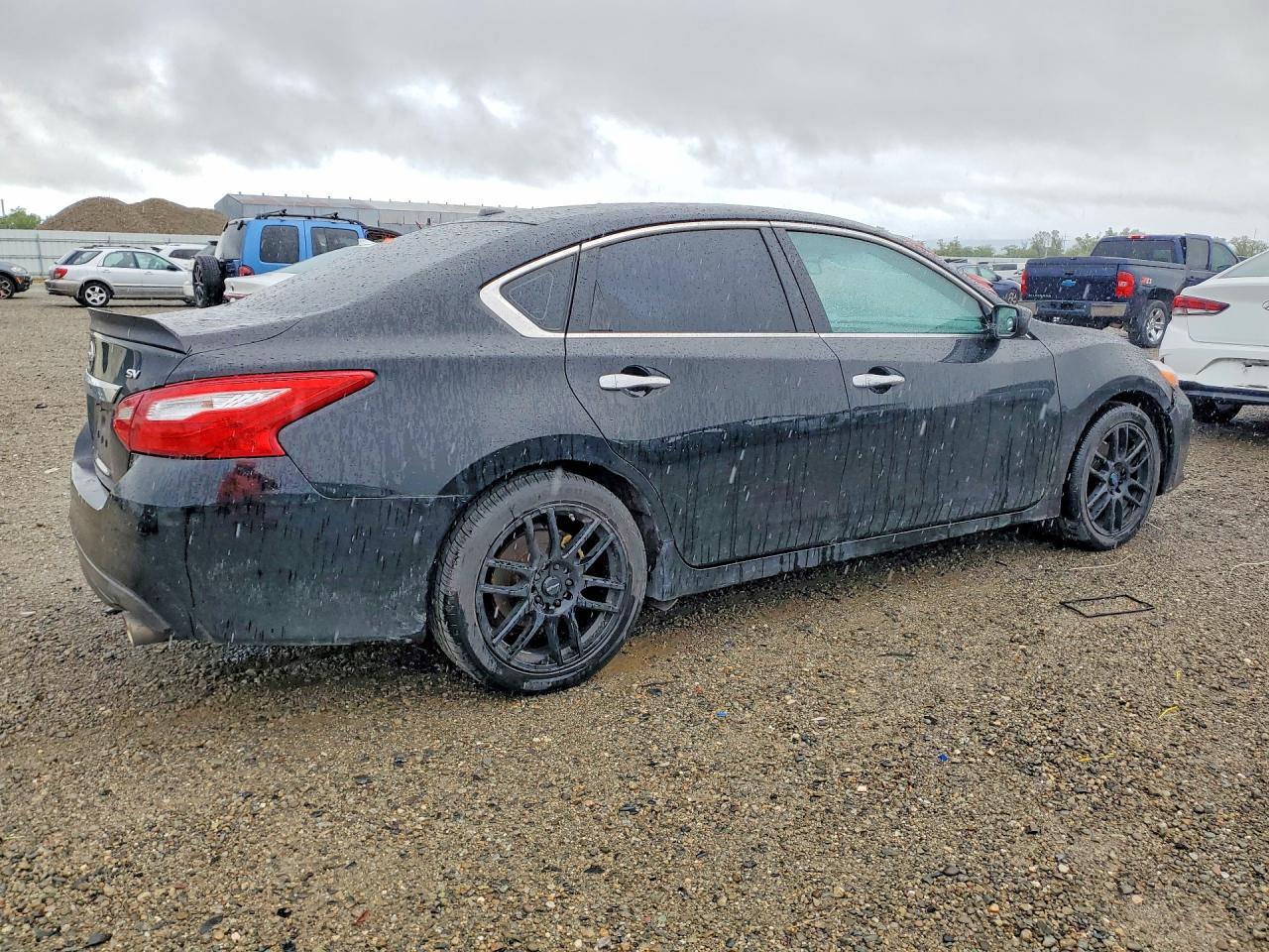 2017 NISSAN ALTIMA