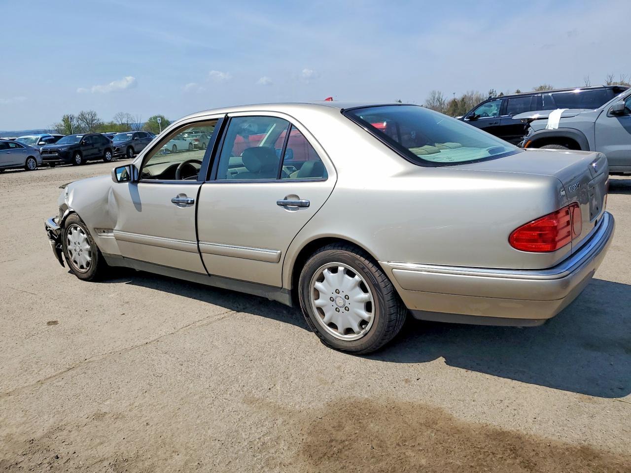 1999 MERCEDES-BENZ E-Class