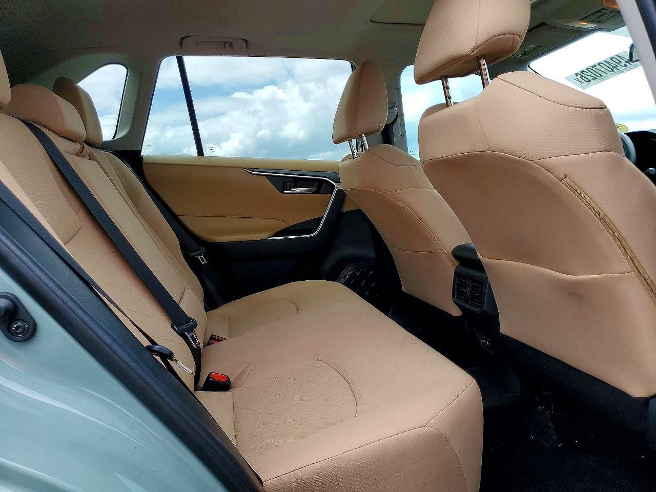 2019 TOYOTA RAV4