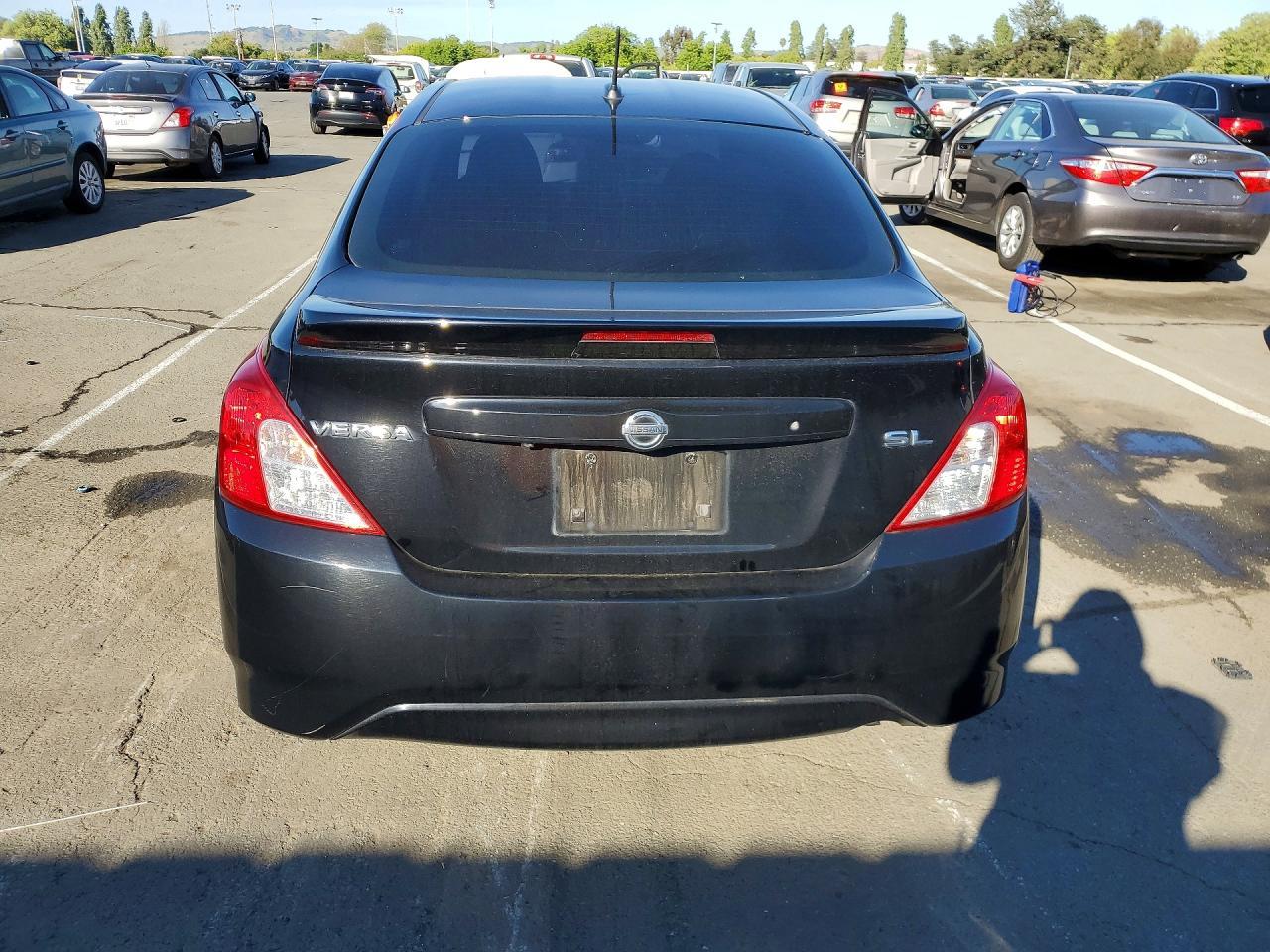 2016 NISSAN VERSA