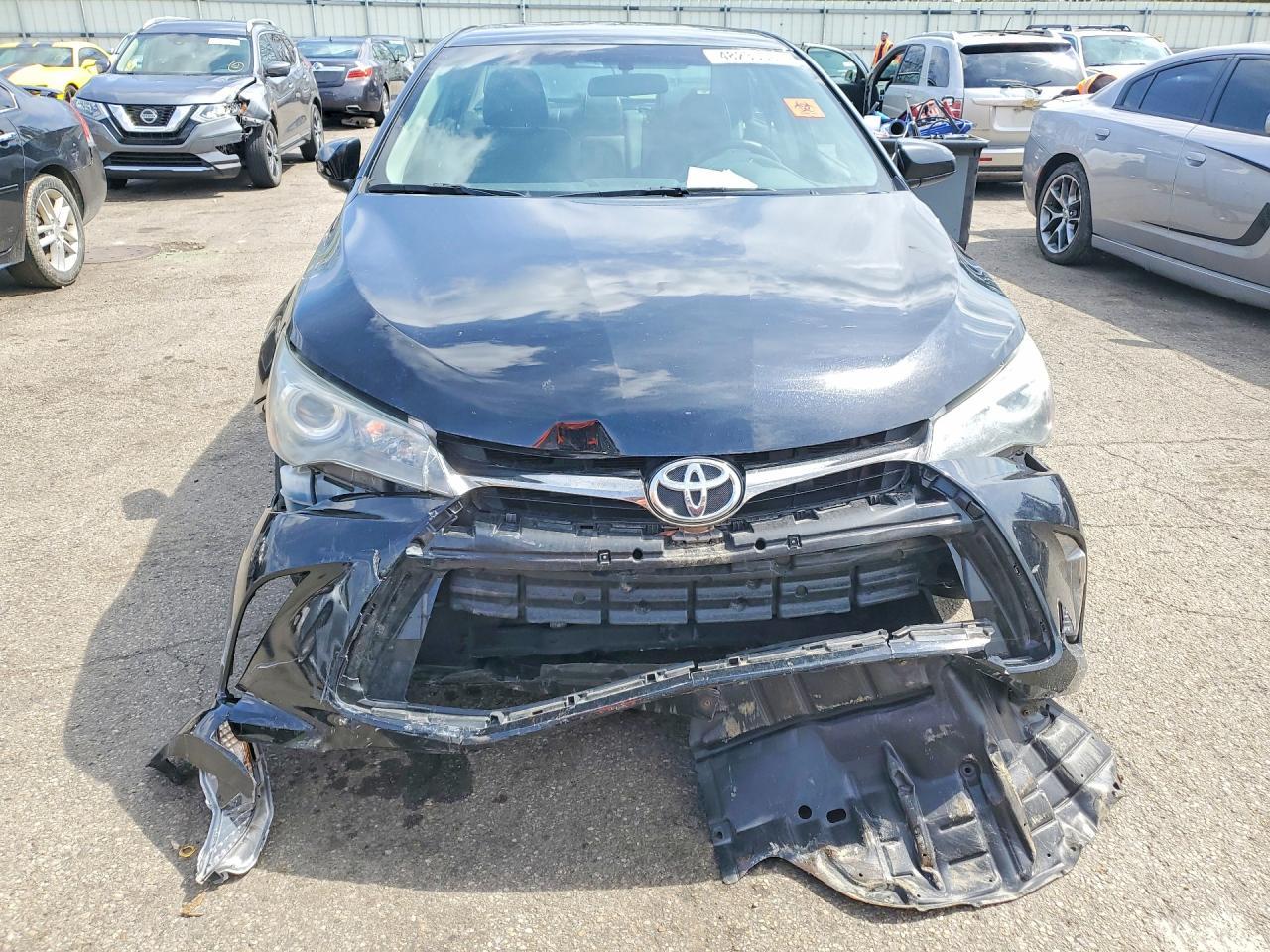 2015 TOYOTA CAMRY