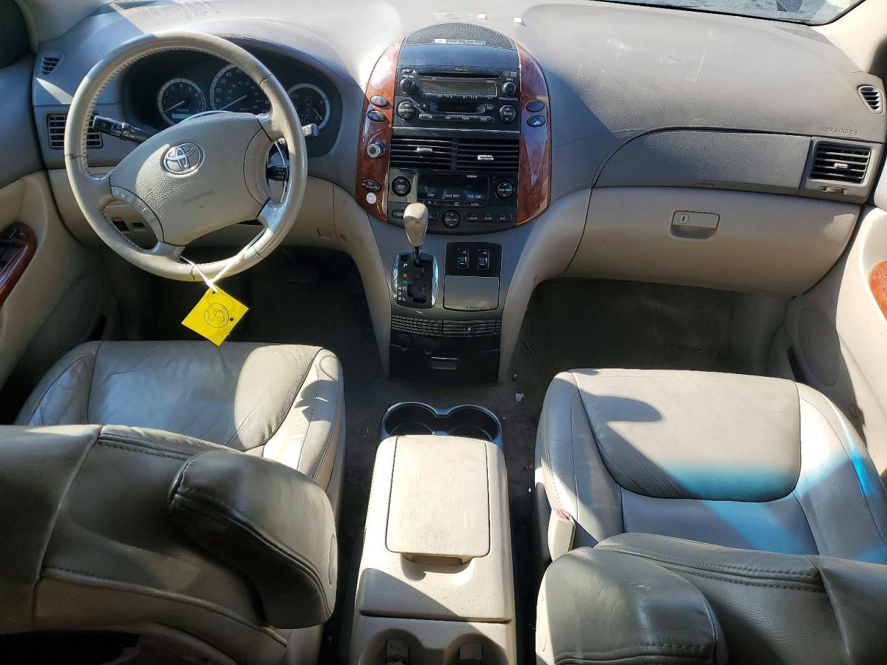 2005 TOYOTA SIENNA
