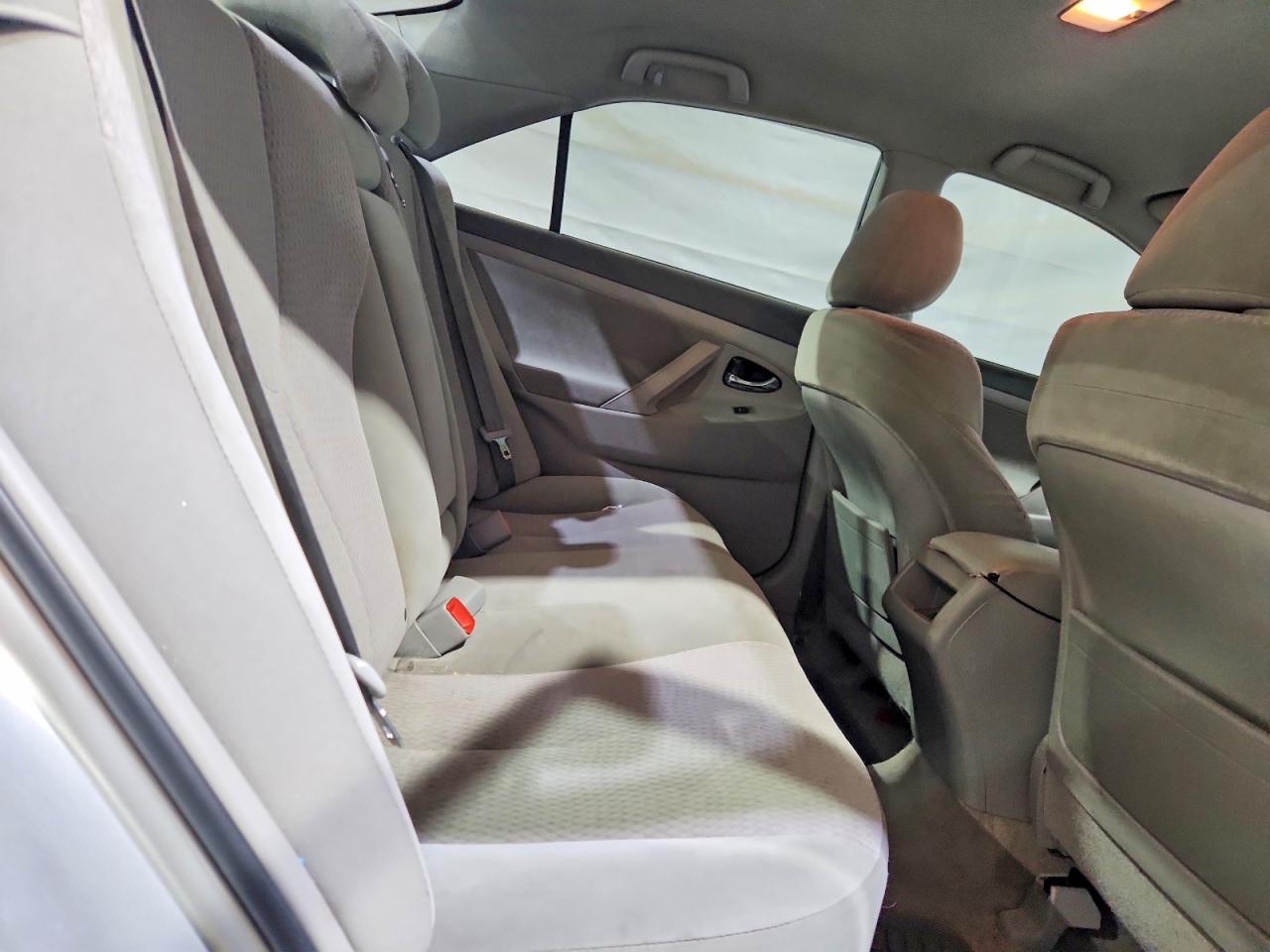 2010 TOYOTA CAMRY