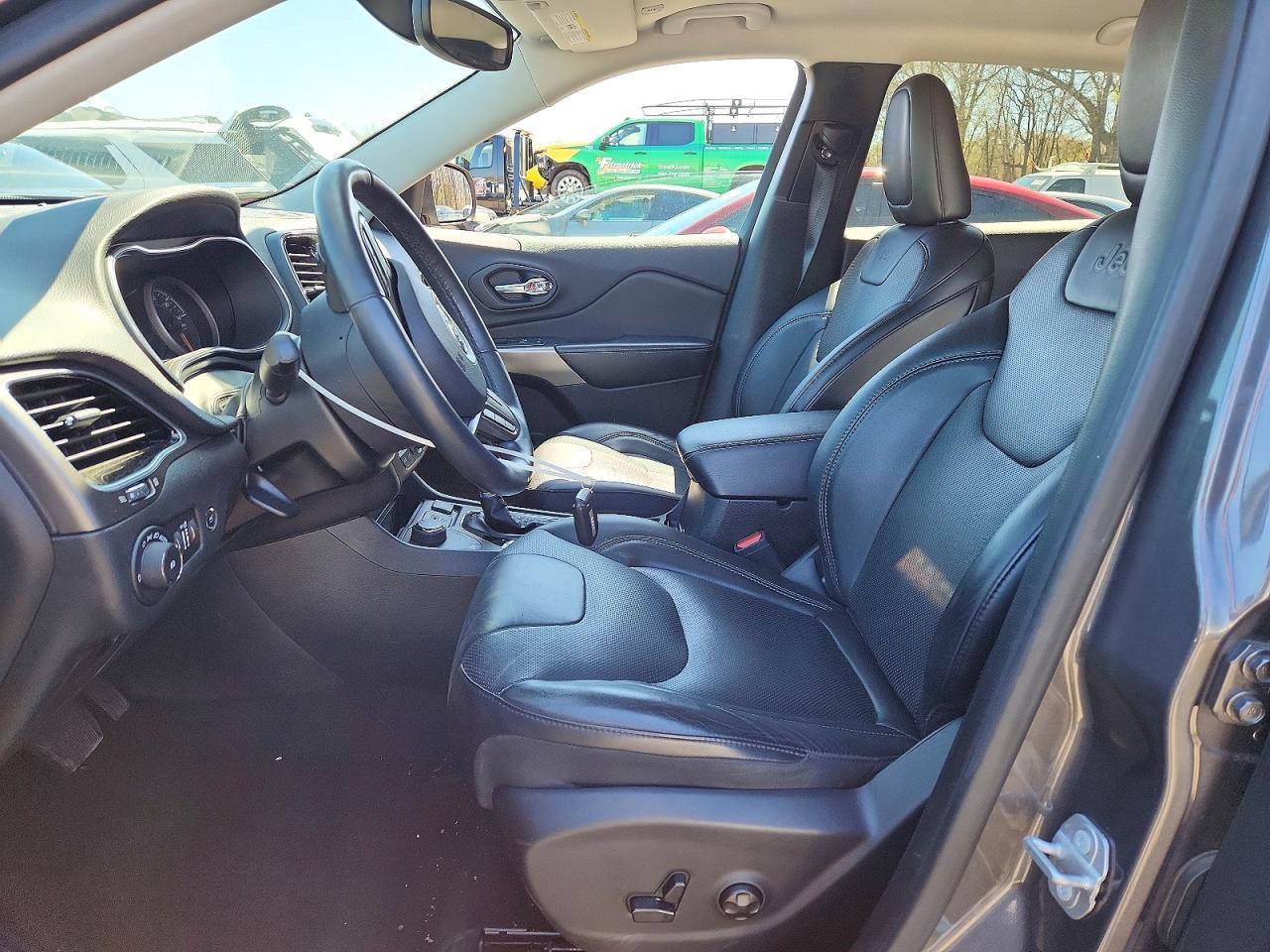 2019 JEEP CHEROKEE