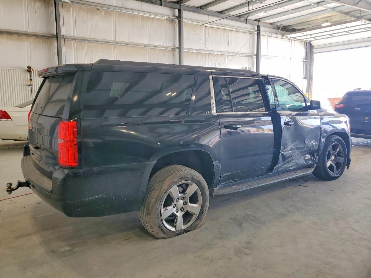 2015 CHEVROLET Suburban