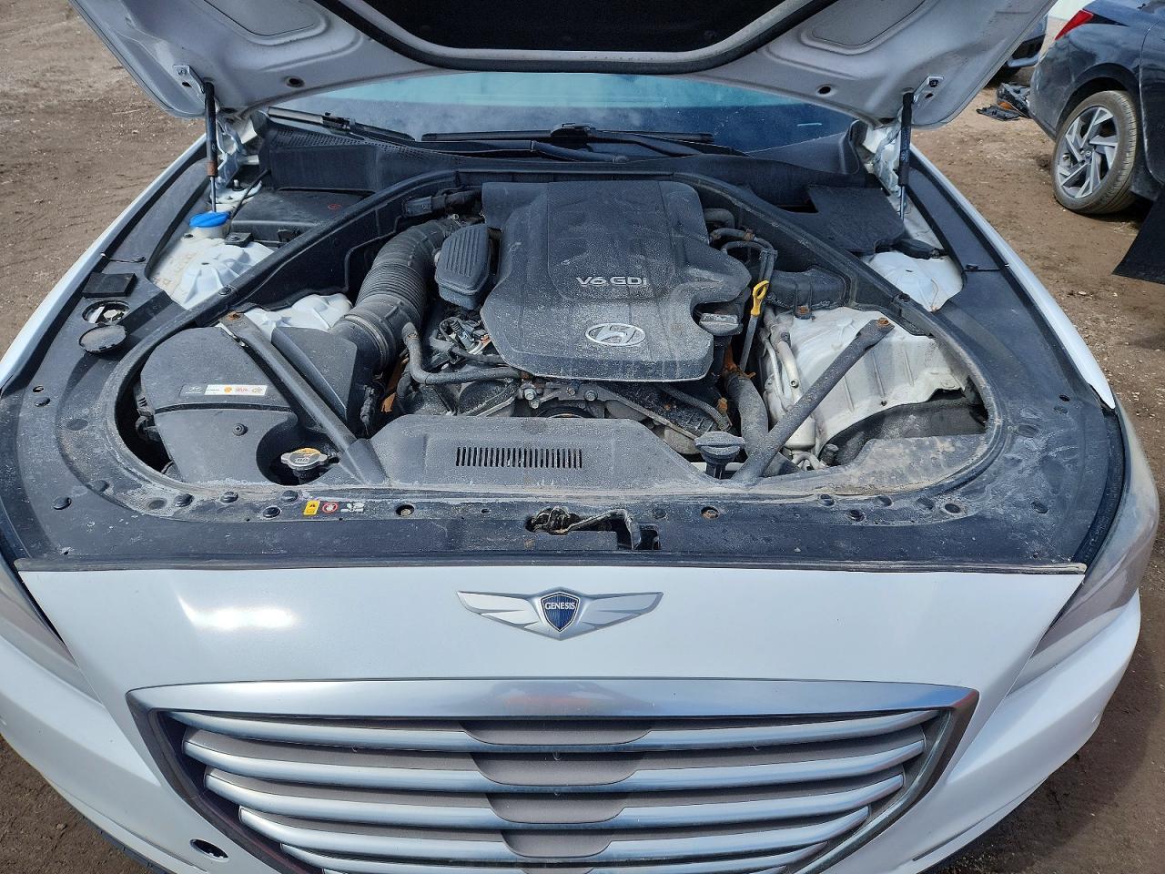 2015 HYUNDAI GENESIS
